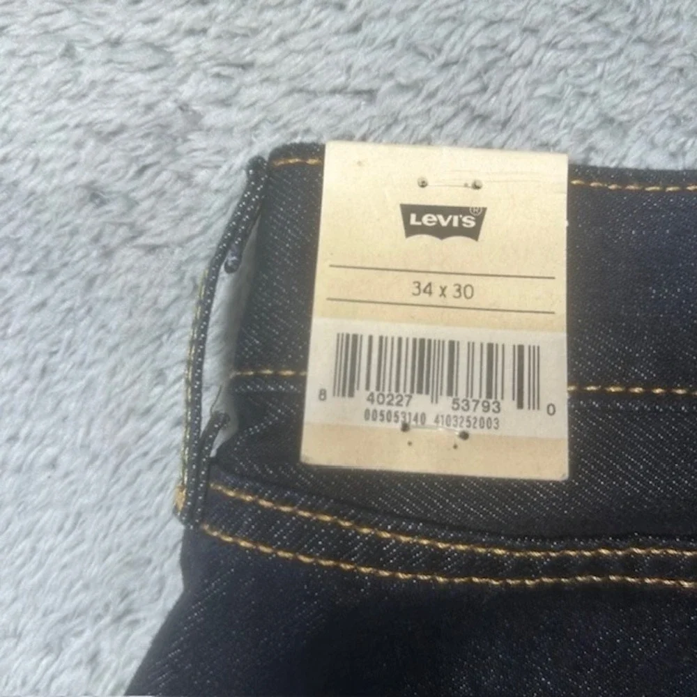 Levi's 505 Jeans Men's 34X30 Blue Dark Wash Denim Regular Eco Ease IRREGULAR NEW